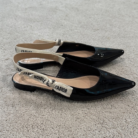 Dior J’Adior Black Patent Leather Pointed Slingback Flats with Logo Bow - Picture 3 of 8